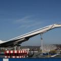 Das russische Überschallflugzeug auf dem Museumsdach in Sinsheim