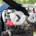 ein Gyrokopter rollt über die Piste zum Start während des Flugplatzfestes 2010