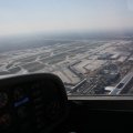 Cockpit der Super Dimona über Frankfurt