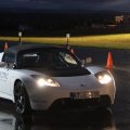 Flugplatz Grasberg, Tag der offenen Tür am 8.10.2011, ein Tesla bei Nacht und Regen